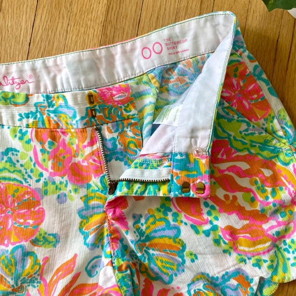 Lilly Pulitzer Buttercup Scallop Hem Resort White Casa Marina Shorts Size 00 - Picture 5 of 15